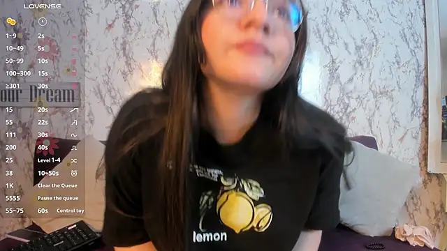 sweett moon  online show from 09-22-25, 12:55