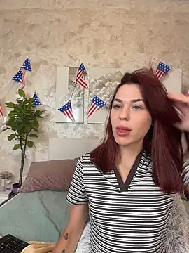 Snapshot of MollyXoXo chatting on 07-04-26, 12:53 MollyXoXo online show from 07-04-26, 12:53