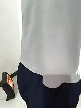 sassyishhu76 online show from 12-23-25, 09:30