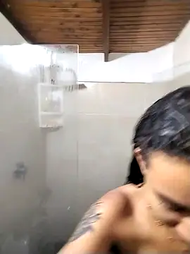 Suzanelee1 online show from 11-07-25, 04:11