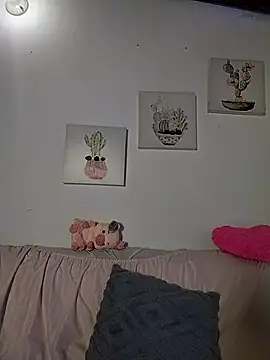 Suzanelee1 online show from 12-02-25, 04:25