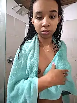 Suzanelee1 online show from 11-30-25, 10:54