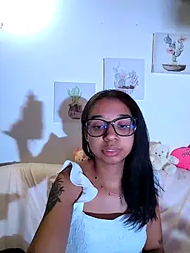 Suzanelee1 online show from 09-29-25, 02:18