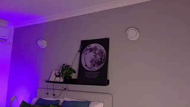 KeendraFox  online show from 03-10-26, 10:19