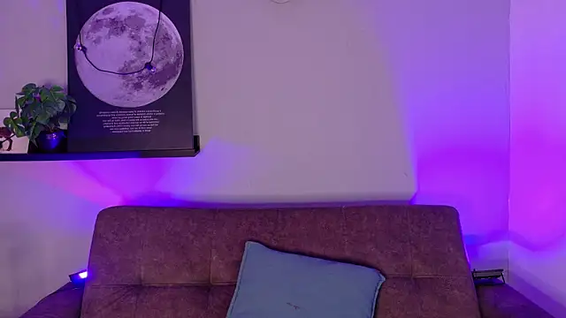 KeendraFox  online show from 04-17-26, 10:07