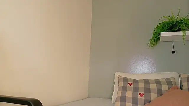 KeendraFox  online show from 10-29-25, 10:14