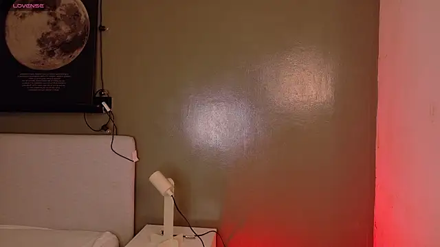 KeendraFox  online show from 11-17-25, 10:19