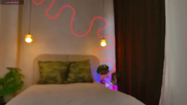 B Monica  online show from 09-19-25, 02:21