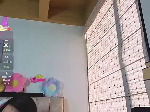 queenalexxa111 online show from 09-26-25, 04:47