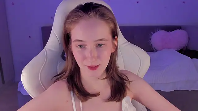 CrystalSoul  online show from 10-24-25, 03:22