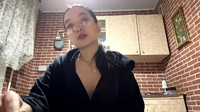 Snapshot of EmmaLeexth chatting on 10-01-25, 01:37 EmmaLeexth online show from 10-01-25, 01:37