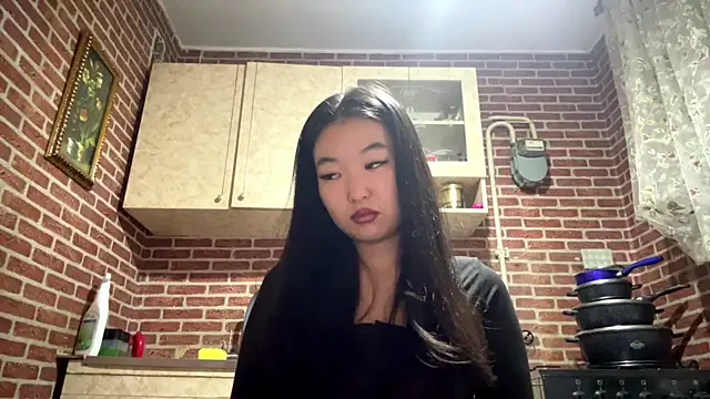 EmmaLeexth online show from 01-15-26, 03:26