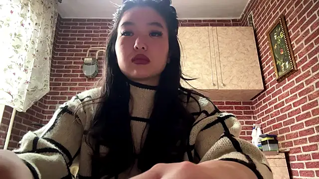 EmmaLeexth online show from 03-17-26, 10:07