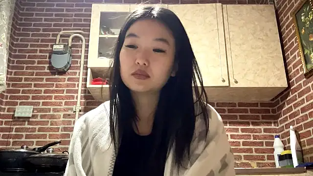 EmmaLeexth online show from 02-11-26, 02:06