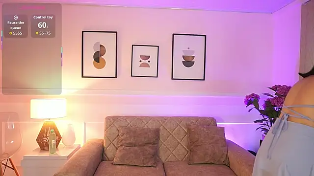 BillieBrownn online show from 10-24-25, 07:02