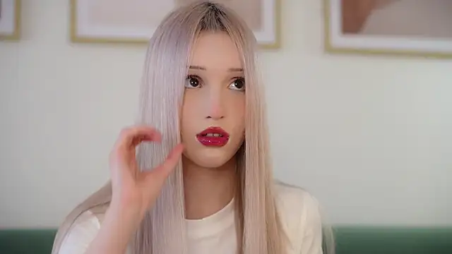 Laura Obsidian online show from 09-30-25, 07:47