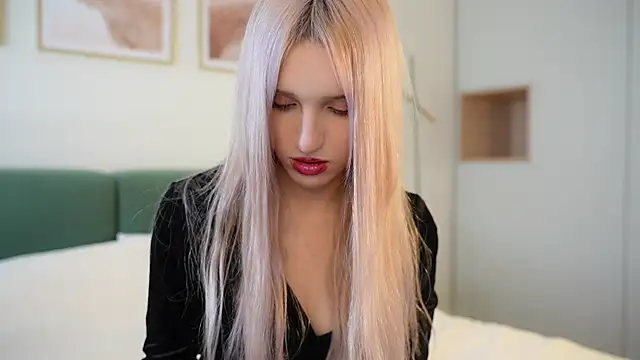 Laura Obsidian online show from 09-22-25, 08:09