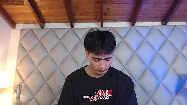 Clement Reyes online show from 11-02-25, 01:16