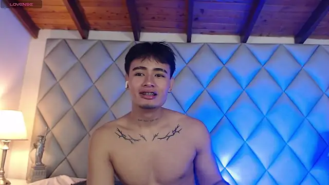 Clement Reyes online show from 11-04-25, 01:15