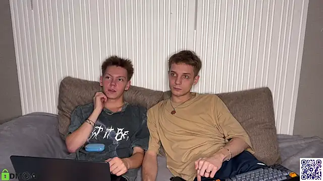 Snapshot of Eaton_ chatting on 10-13-25, 03:46 Eaton online show from 10-13-25, 03:46