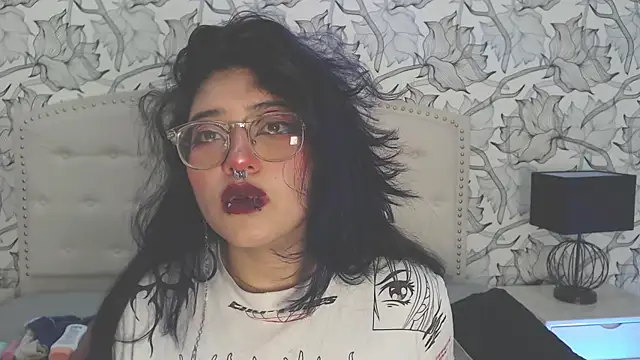 SabrinaV  online show from 04-02-26, 12:12