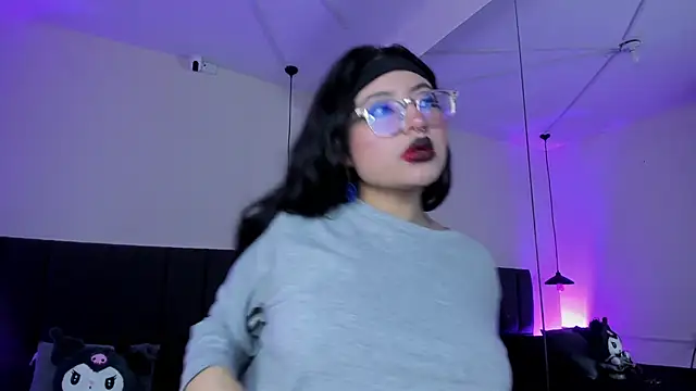 SabrinaV  online show from 11-07-25, 11:26