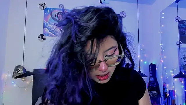 Snapshot of SabrinaV_ chatting on 07-15-26, 11:28 SabrinaV online show from 07-15-26, 11:28