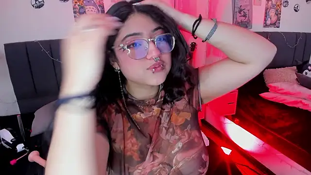 SabrinaV  online show from 03-20-26, 11:33