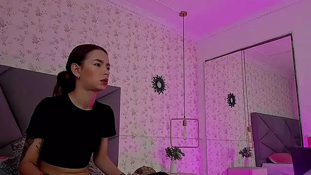 meganandtylerr19 online show from 10-28-25, 12:15