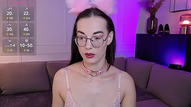 Snapshot of EmmaJakson chatting on 09-21-25, 04:12 EmmaJakson online show from 09-21-25, 04:12