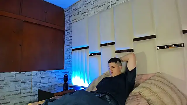 ANLLELOAndANGELA online show from 04-15-26, 05:28