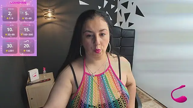 AgataThompson  online show from 09-22-25, 06:36