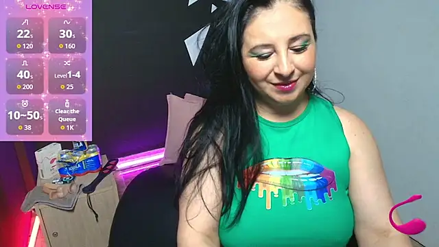 AgataThompson  online show from 09-26-25, 07:43