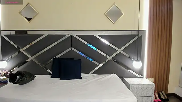 AgataThompson  online show from 02-20-26, 08:11