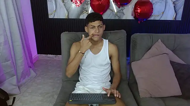 deivid bigcock1 online show from 09-25-25, 06:47