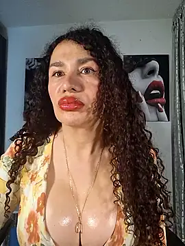 Lina 444 online show from 11-28-25, 01:06