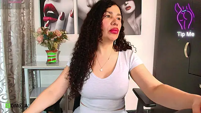 Lina 444 online show from 10-16-25, 01:58