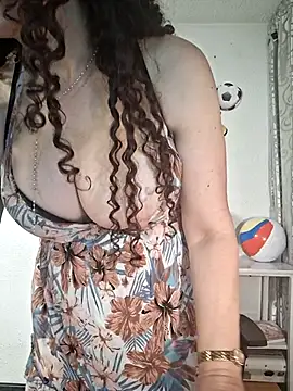 Snapshot of Lina_444 chatting on 06-14-26, 02:24 Lina 444 online show from 06-14-26, 02:24