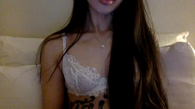 Snapshot of pinkybaby444 chatting on 09-26-25, 03:35 pinkybaby444 online show from 09-26-25, 03:35