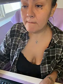 Snapshot of sw33th3art chatting on 01-08-26, 06:58 sw33th3art online show from 01-08-26, 06:58