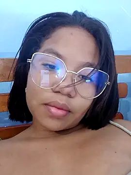 little onixx online show from 10-28-25, 11:09