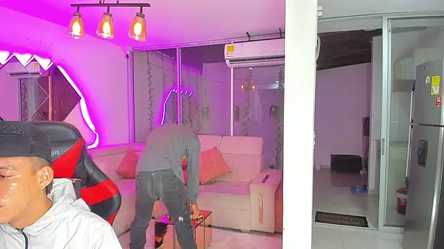 Houseofwarrios online show from 11-23-25, 05:17