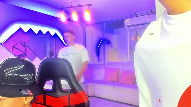 Houseofwarrios online show from 12-22-25, 05:40