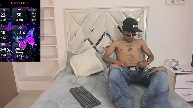 DemianSalvatore online show from 09-26-25, 01:51