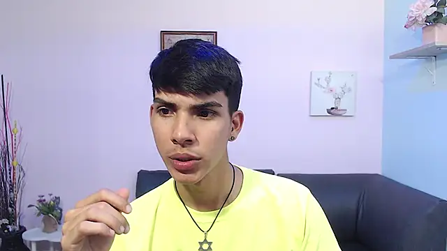 David 925  online show from 10-21-25, 04:34