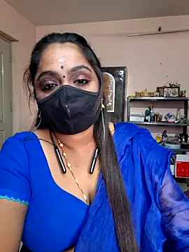 Snapshot of queendivya chatting on 06-27-26, 12:22 queendivya online show from 06-27-26, 12:22