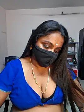 Snapshot of queendivya chatting on 07-02-26, 12:55 queendivya online show from 07-02-26, 12:55