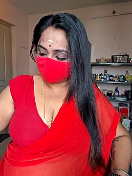 Snapshot of queendivya chatting on 07-16-26, 05:04 queendivya online show from 07-16-26, 05:04