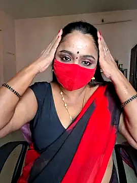 Snapshot of queendivya chatting on 06-26-26, 05:02 queendivya online show from 06-26-26, 05:02