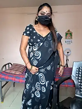 Snapshot of queendivya chatting on 06-18-26, 05:50 queendivya online show from 06-18-26, 05:50